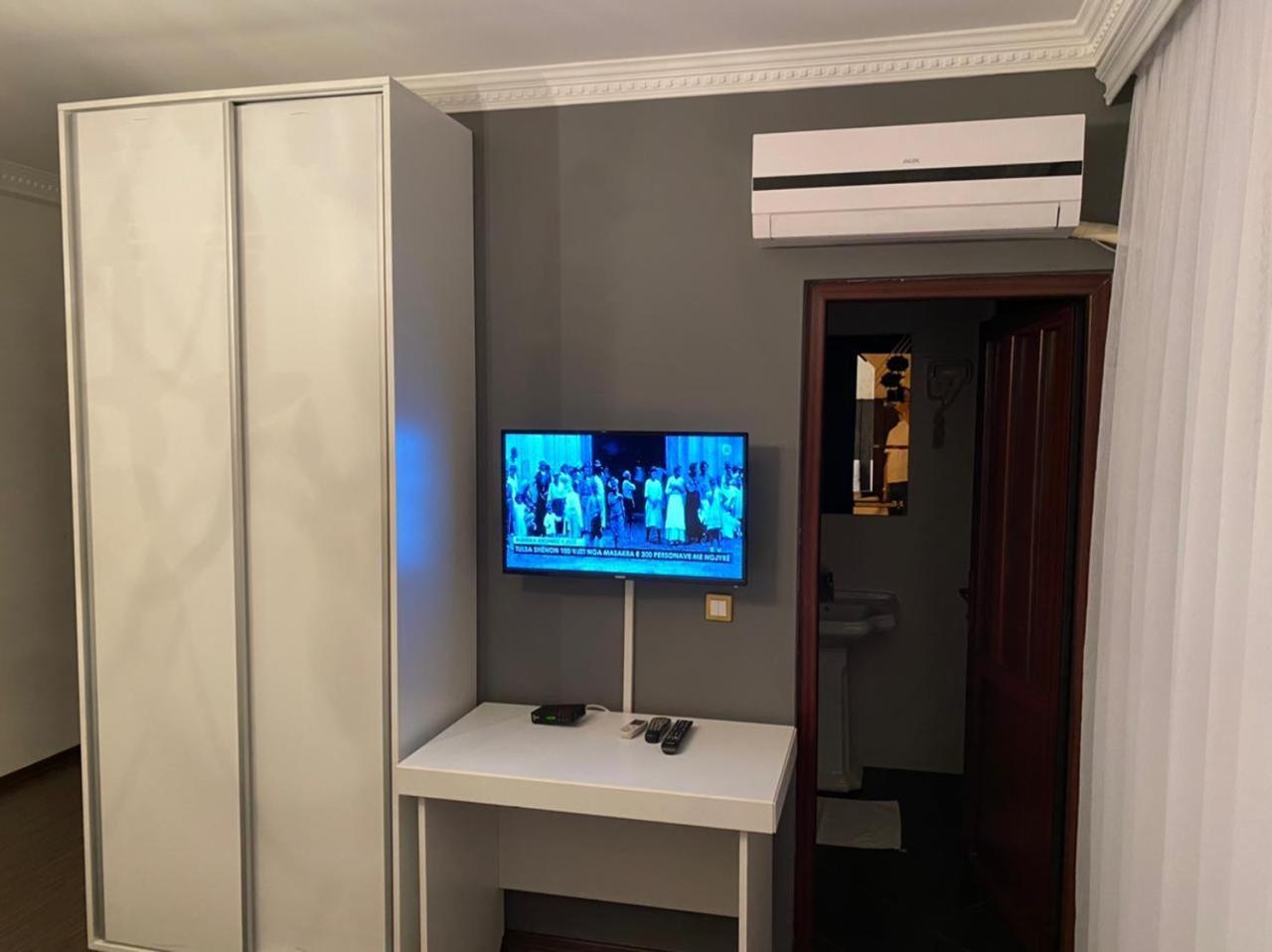פרישטינה Hotel Adria מראה חיצוני תמונה