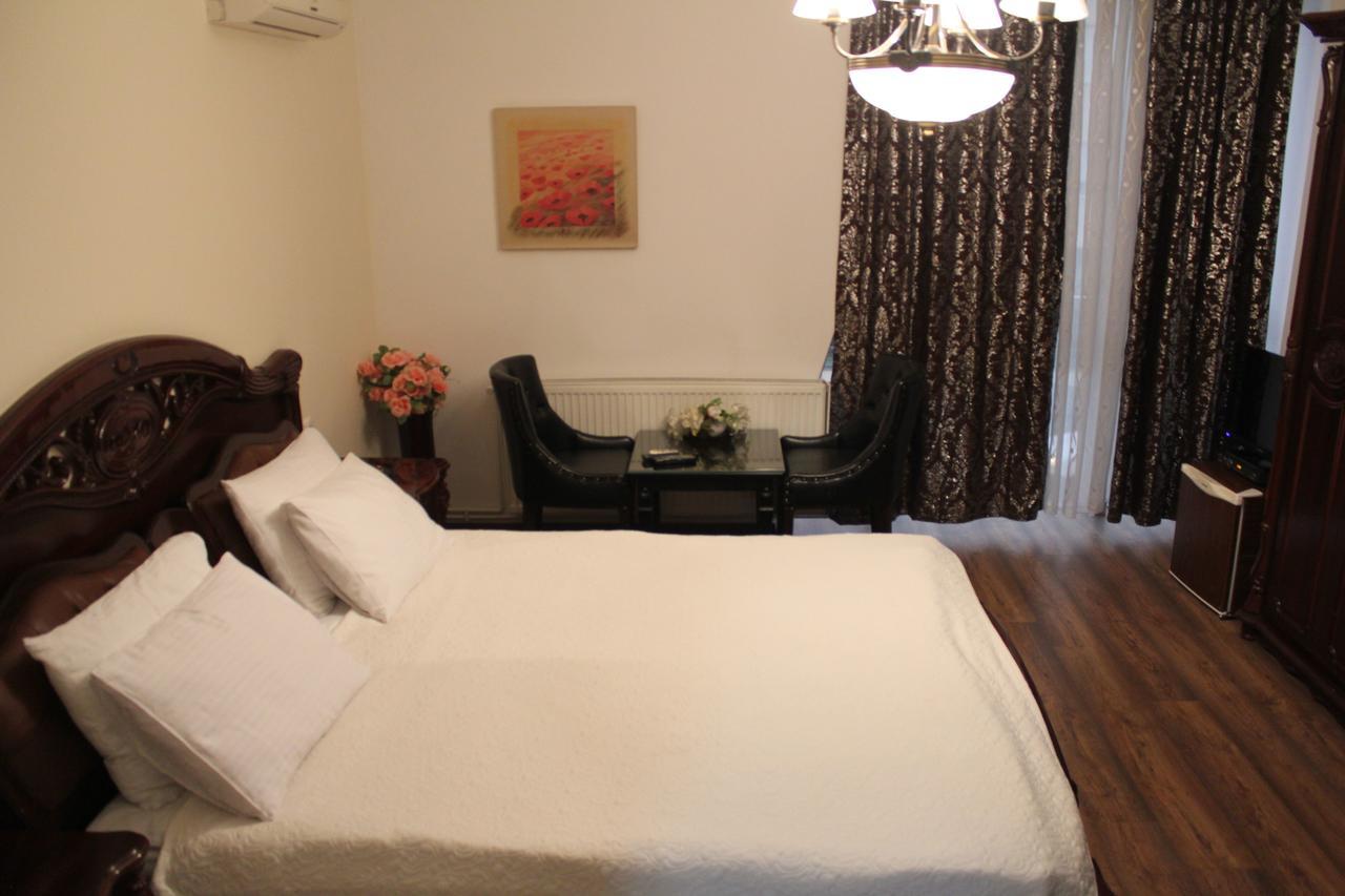 פרישטינה Hotel Adria מראה חיצוני תמונה