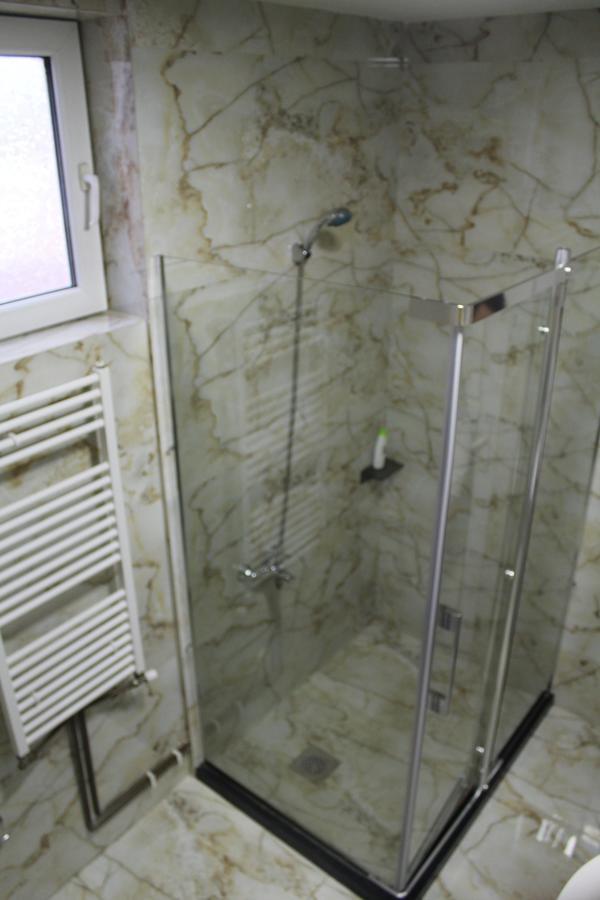 פרישטינה Hotel Adria מראה חיצוני תמונה