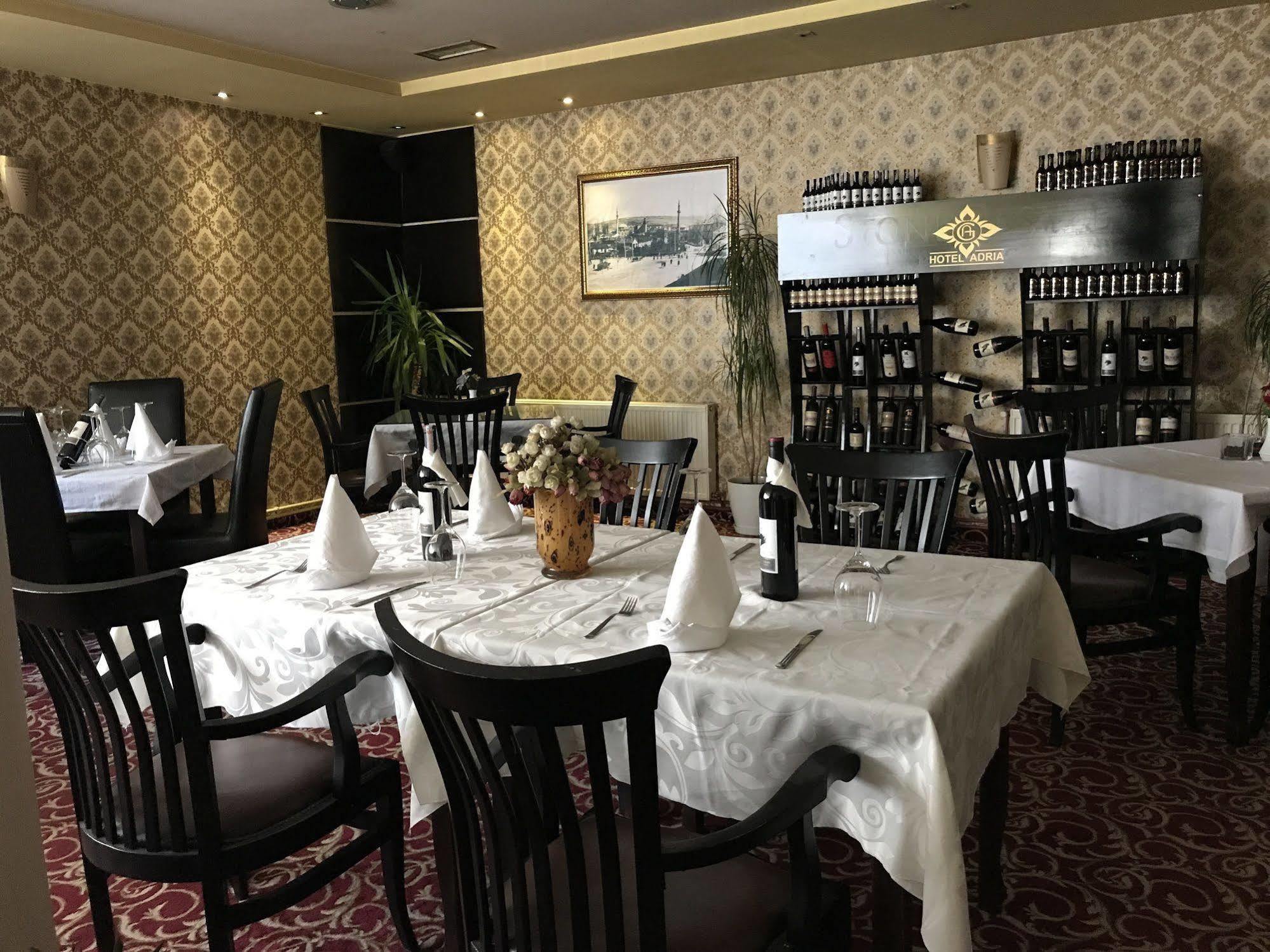 פרישטינה Hotel Adria מראה חיצוני תמונה