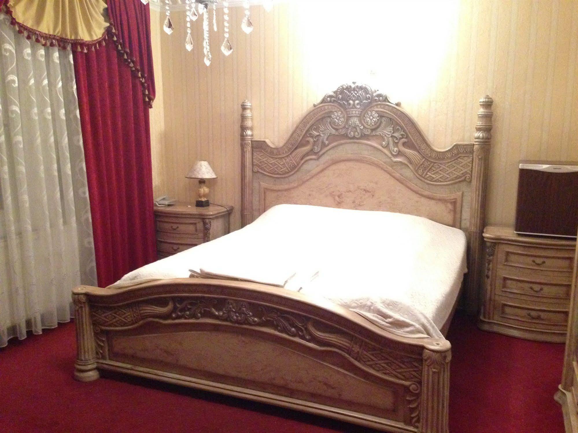 פרישטינה Hotel Adria מראה חיצוני תמונה